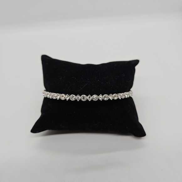 silver tone rhinestone bangle bracelet - Picture 1 of 3